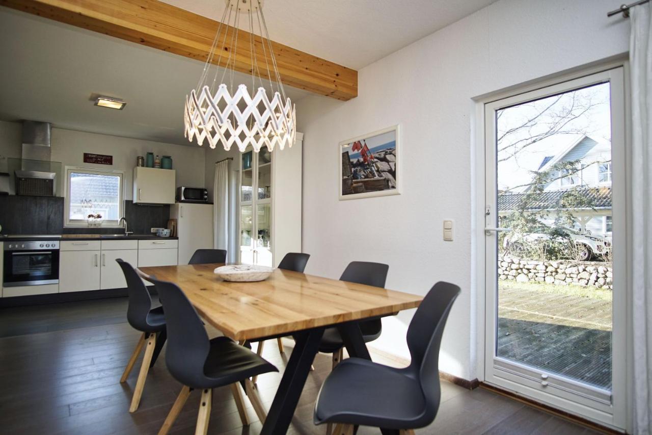 Komfortables Haus Mit Kamin, Sauna, Garten, Terrasse - Ferienhaus Sternschnuppe Wiek auf Rügen Kültér fotó