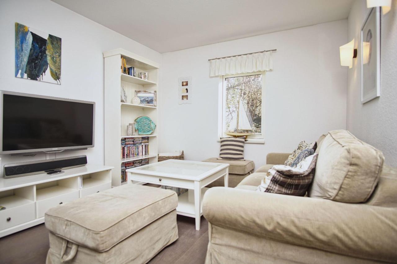 Komfortables Haus Mit Kamin, Sauna, Garten, Terrasse - Ferienhaus Sternschnuppe Wiek auf Rügen Kültér fotó